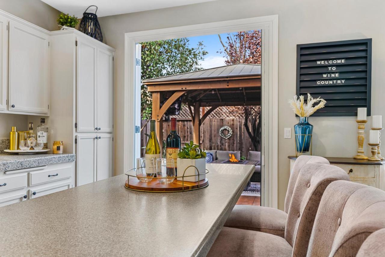 Brand New Listing - Windsor “Winetopia” Getaway Extérieur photo