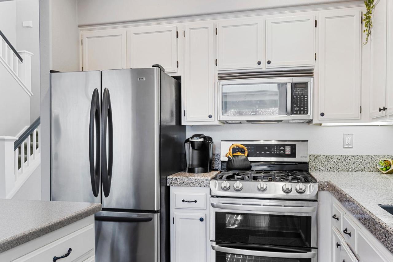 Brand New Listing - Windsor “Winetopia” Getaway Extérieur photo