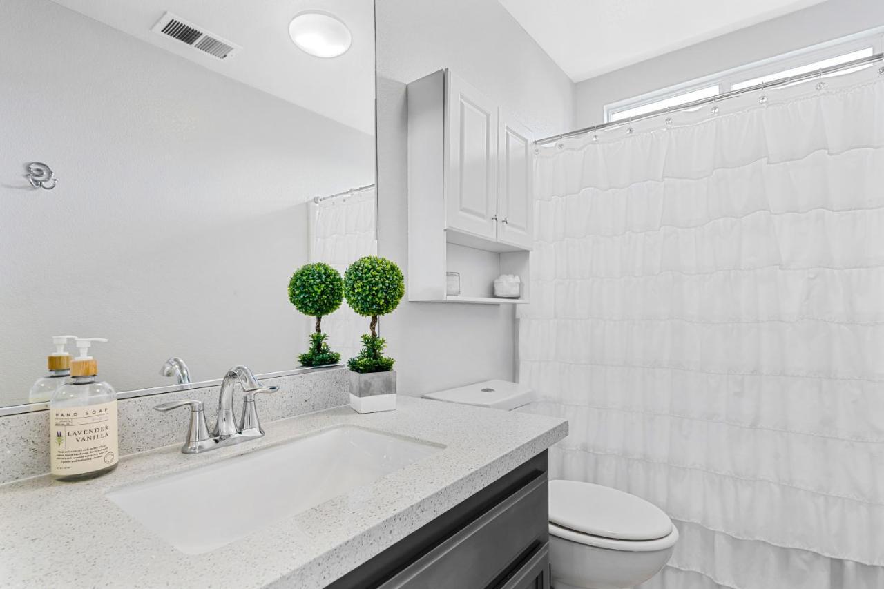 Brand New Listing - Windsor “Winetopia” Getaway Extérieur photo