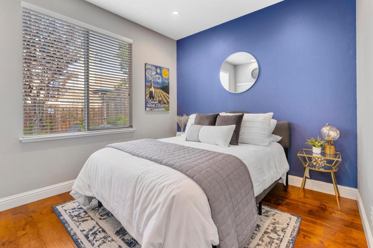 Brand New Listing - Windsor “Winetopia” Getaway Extérieur photo